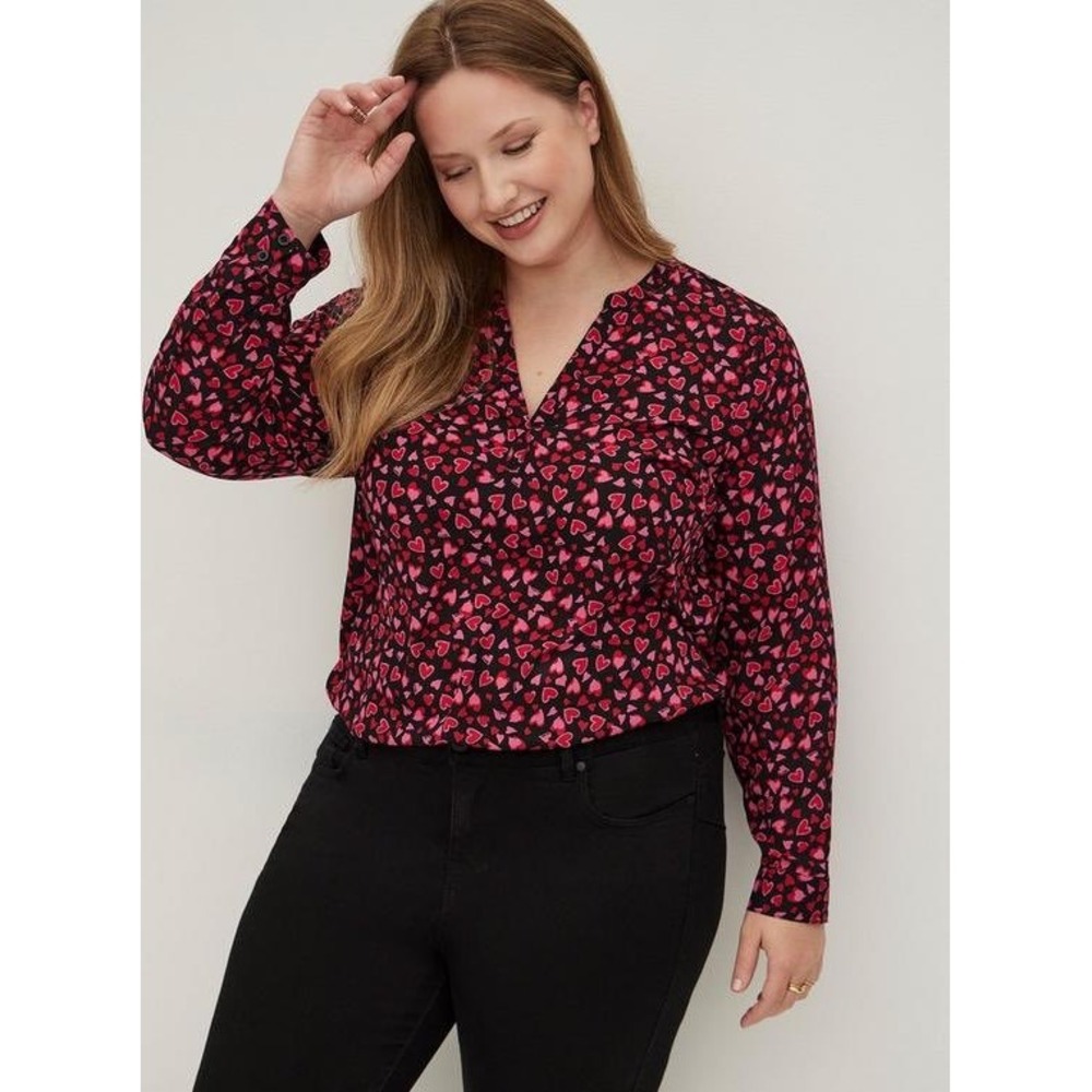 Torrid Georgette Hi-Low Pullover Long Sleeve Blouse Black Heart Print 1 1X 14 16 - Picture 1 of 9